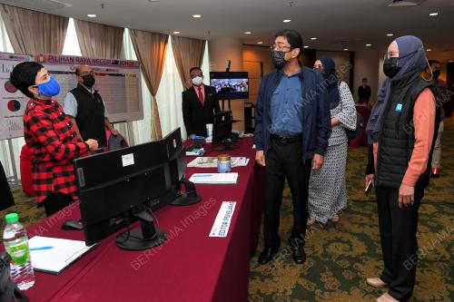 DATUK ZAHIDI ZAINUL ABIDIN  