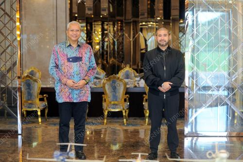 TAN SRI ANNUAR MUSA