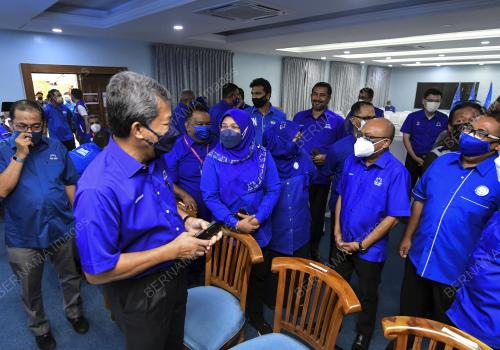 DATUK SERI MOHAMAD HASAN