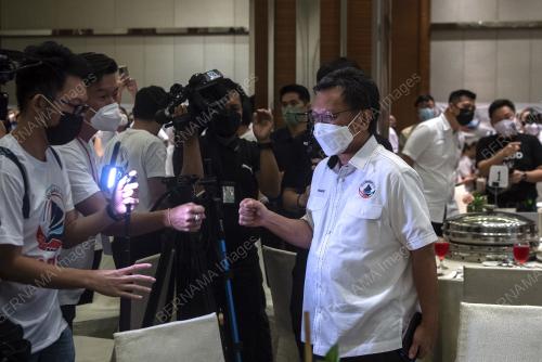 DATUK SERI MOHD SHAFIE APDAL