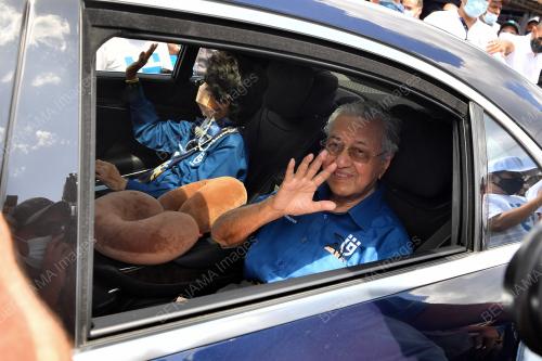 TUN DR MAHATHIR MOHAMAD