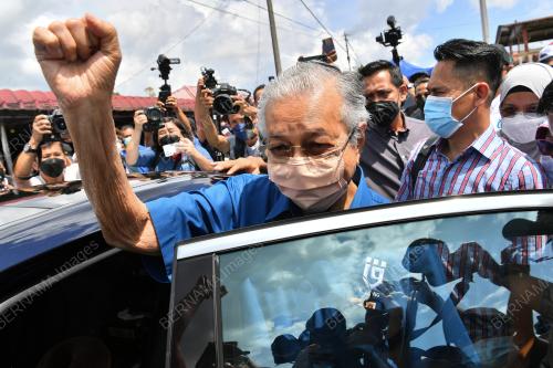 TUN DR MAHATHIR MOHAMAD