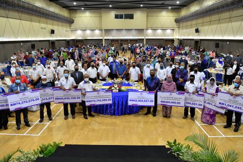 DATUK SERI MAHDZIR KHALID