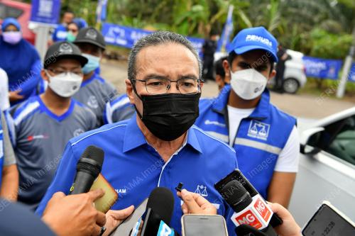 DATUK SERI HISHAMMUDDIN HUSSEIN