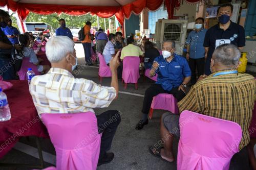 TAN SRI MUHYIDDIN YASSIN