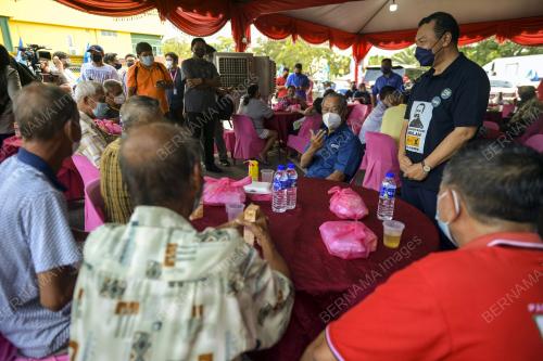 TAN SRI MUHYIDDIN YASSIN