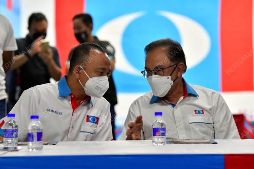 DATUK SERI ANWAR IBRAHIM