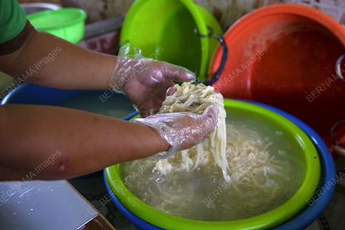 MEE SIPUT KAK CHIK, KAMPUNG SAWAH RING