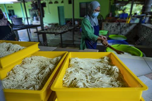 MEE SIPUT KAK CHIK, KAMPUNG SAWAH RING
