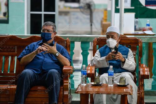 DATUK SERI TUAN IBRAHIM TUAN MAN
