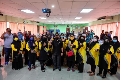 DATUK SERI AHMAD HAMZAH