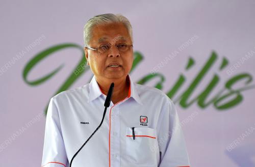 DATUK SERI ISMAIL SABRI YAAKOB