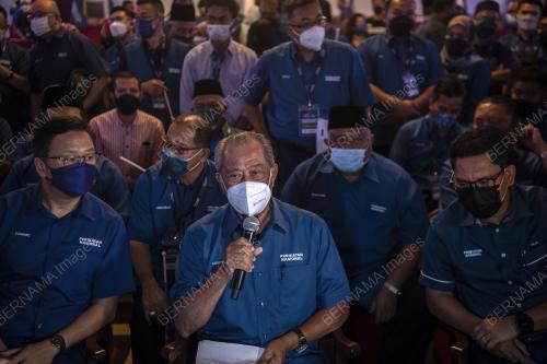 TAN SRI MUHYIDDIN YASSIN