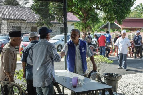 AHMAD DERAMAN