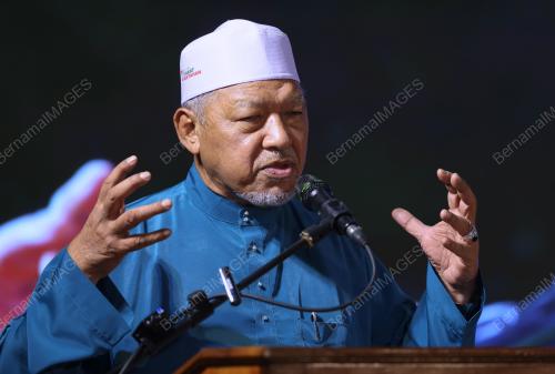 DATUK AHMAD YAKOB