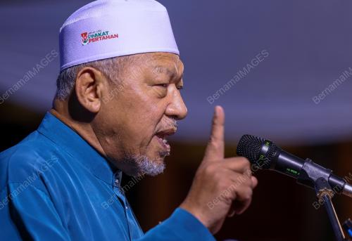 DATUK AHMAD YAKOB