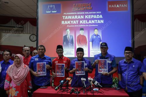 DATUK AHMAD JAZLAN YAAKUB