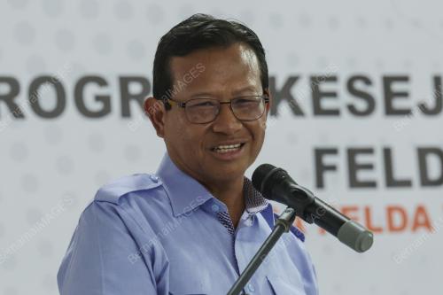 DATUK SERI AHMAD SHABERY CHEEK