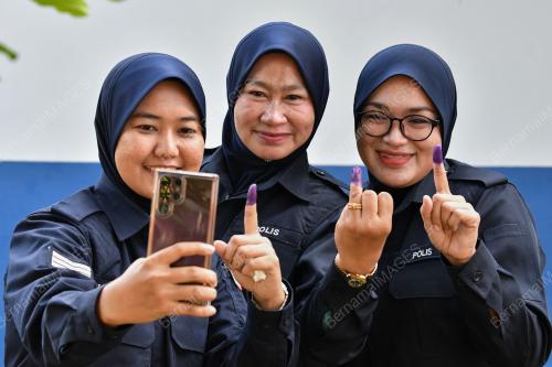PENGUNDIAN AWAL PRN KELANTAN