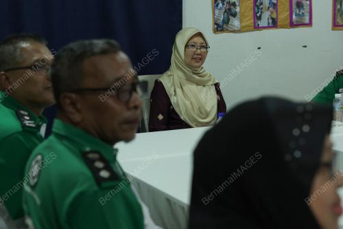 DR ZALIHA MUSTAFA