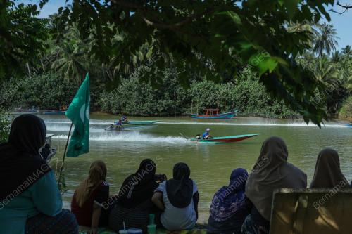 TINJAUAN DI KAMPUNG PULAU TONGKANG