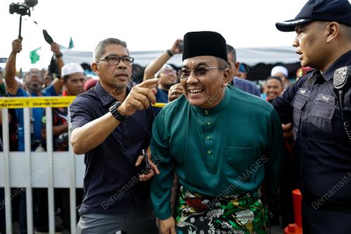 PENAMAAN CALON PRN