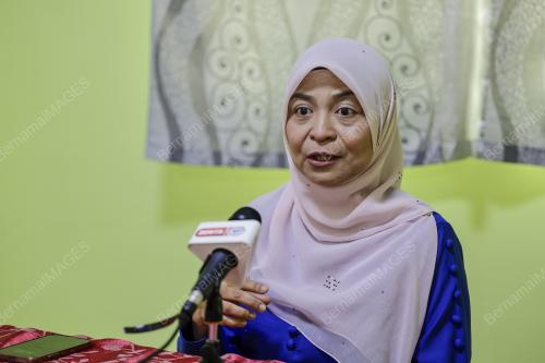 WAN MOHALINA WAN MOHAMMAD