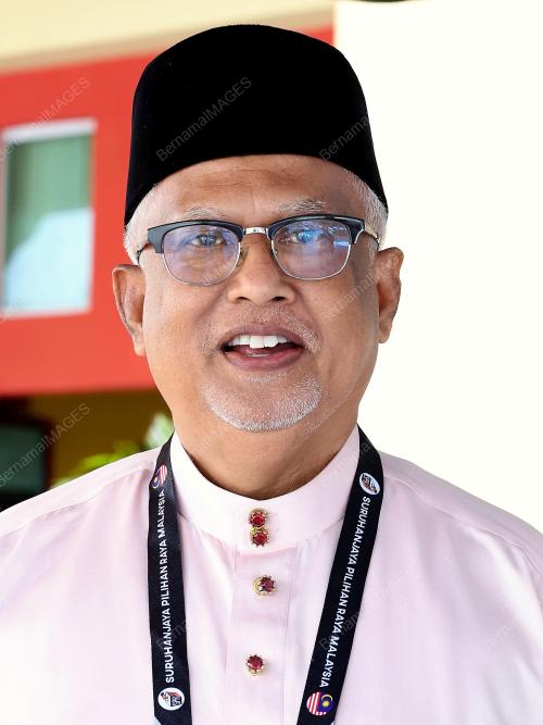 DATUK MAHFUZ OMAR