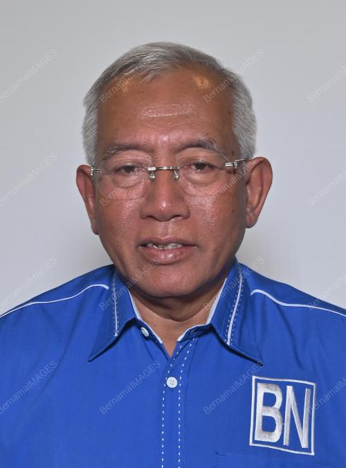 DATUK SERI MAHDZIR KHALID