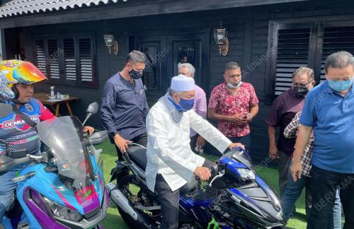 DATUK SERI DR AHMAD ZAHID HAMIDI
