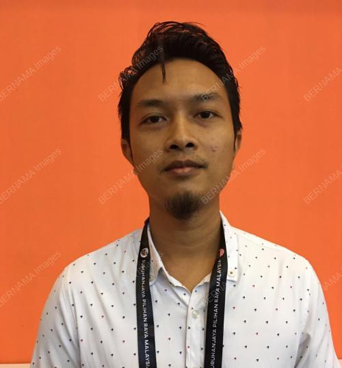 PENAMAAN CALON