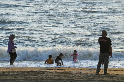 AKTIVITI RIADAH DI PANTAI PENGKALAN BALAK