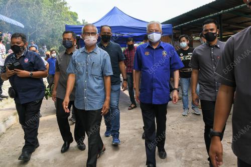 DATUK SERI ISMAIL SABRI YAAKOB