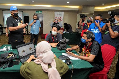 TAN SRI ANNUAR MUSA