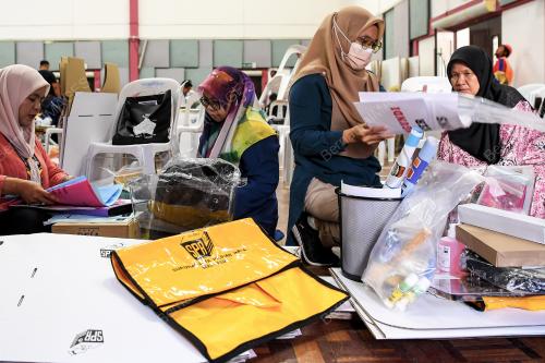 SPR PILIHAN RAYA NEGERI DUN KE-15