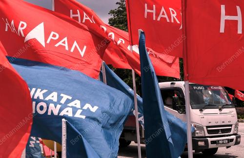KEMPEN BENDERA PARTI PRN15
