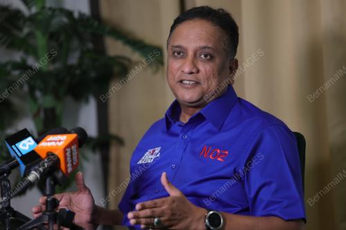 DATUK SERI REEZAL MERICAN NAINA MERICAN