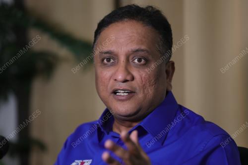 DATUK SERI REEZAL MERICAN NAINA MERICAN
