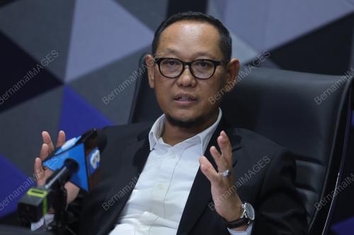 DATUK AZIZ BAKAR