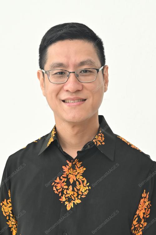 ZAIRIL KHIR JOHARI