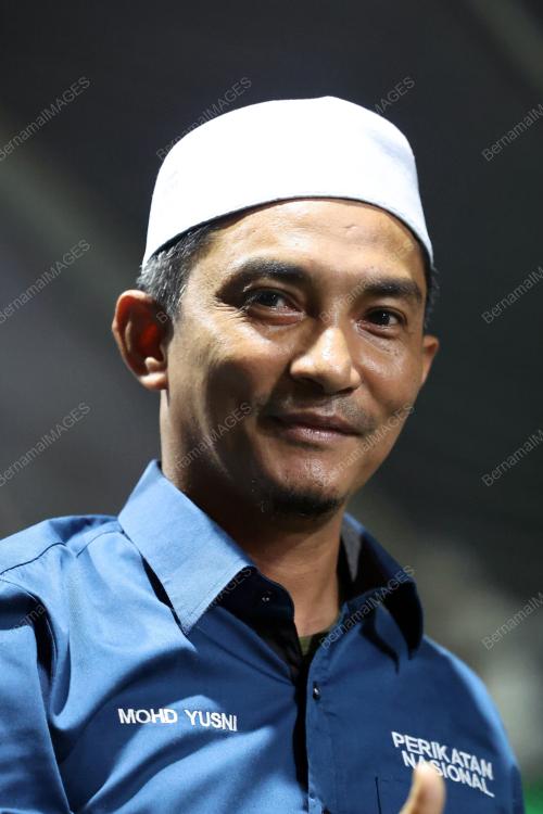 MOHD YUSNI MAT PIAH