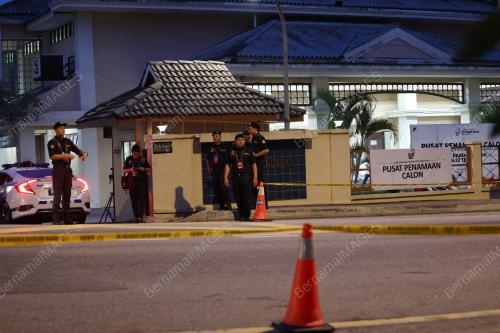 PUSAT PENAMAAN CALON PRN