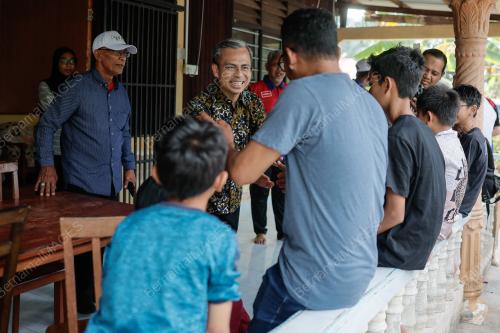 FAHMI FADZIL