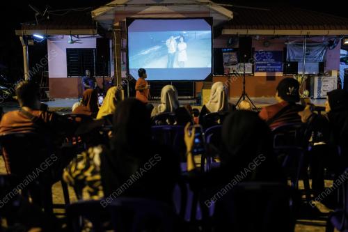 WAYANG PACAK GAMIT NOSTALGIA