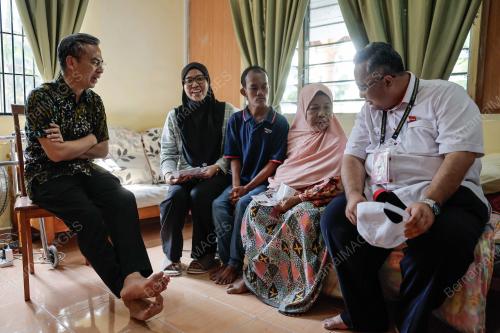 FAHMI FADZIL