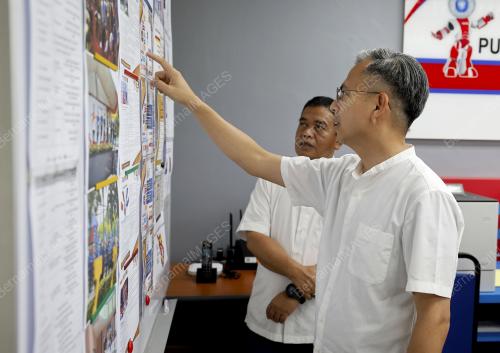 FAHMI FADZIL