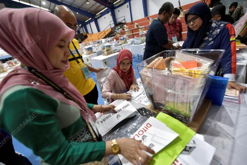 PEMERIKSAAN PERALATAN PUSAN MENGUNDI AWAL