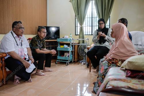 FAHMI FADZIL