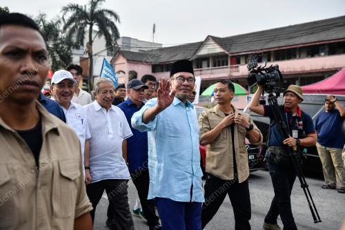 DATUK SERI ANWAR IBRAHIM