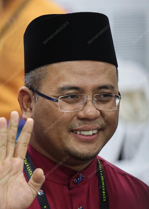 DATUK SERI AMIRUDIN SHARI